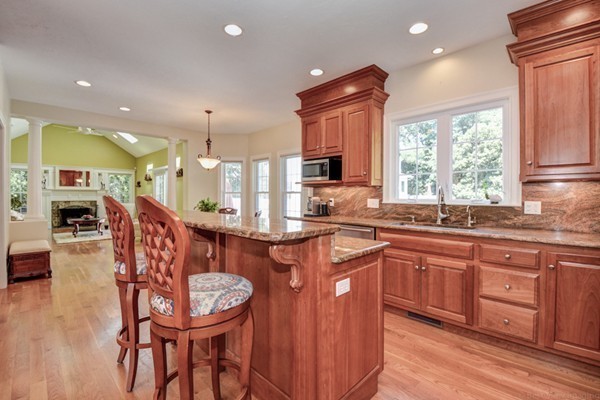 9 Rosegate Road Needham, MA 02494 - Photo 9 of 30