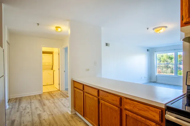 $180,000 | 3265 Kirchoff Road, Unit 223, Rolling Meadows, IL 60008