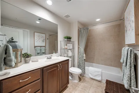 $650,000 | 7800 Southwest Parkway, Unit 412, Austin, TX 78735