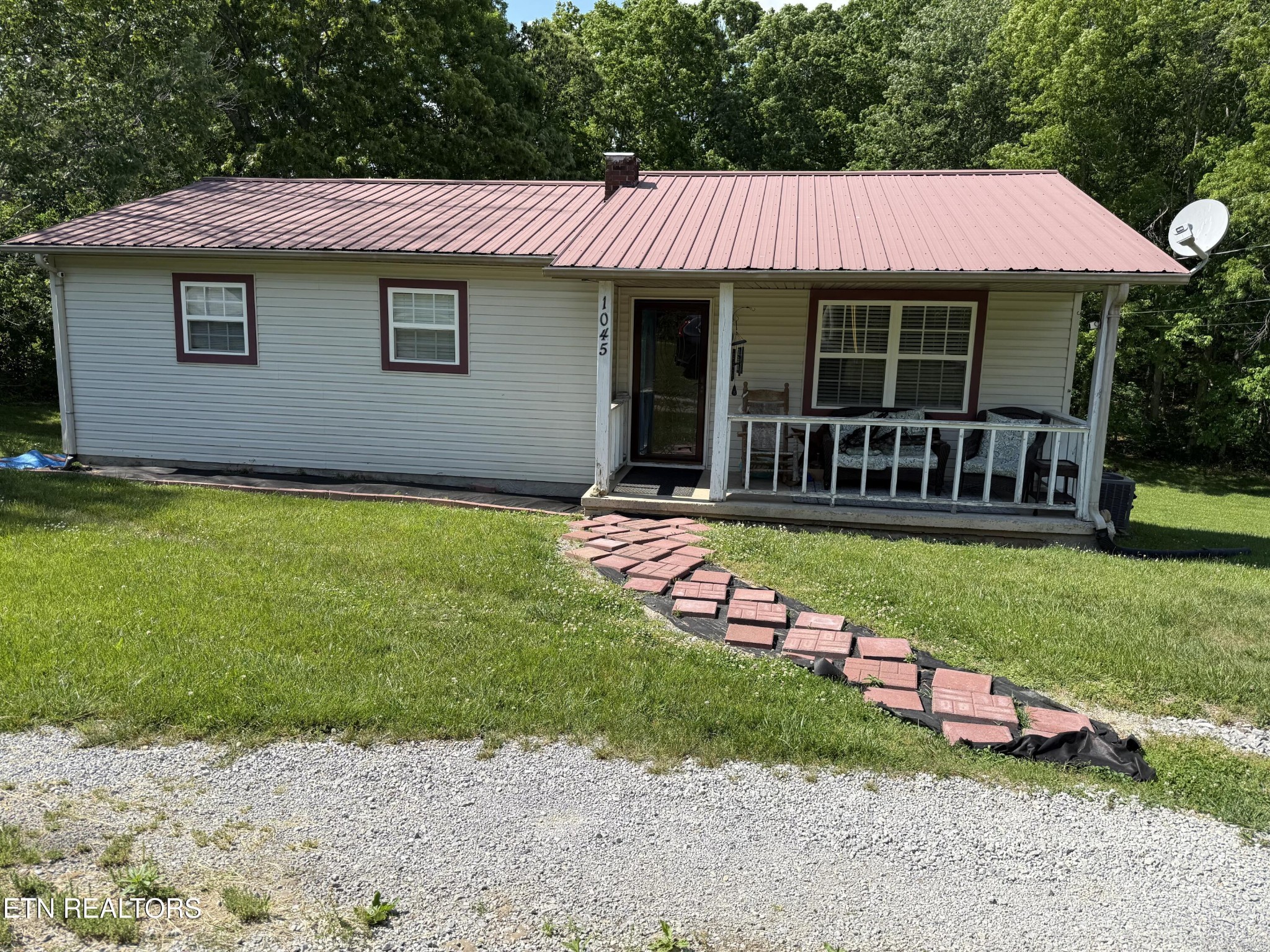 1045 Pearl Hinds Road Jamestown, TN 38556 - Photo 1 of 16