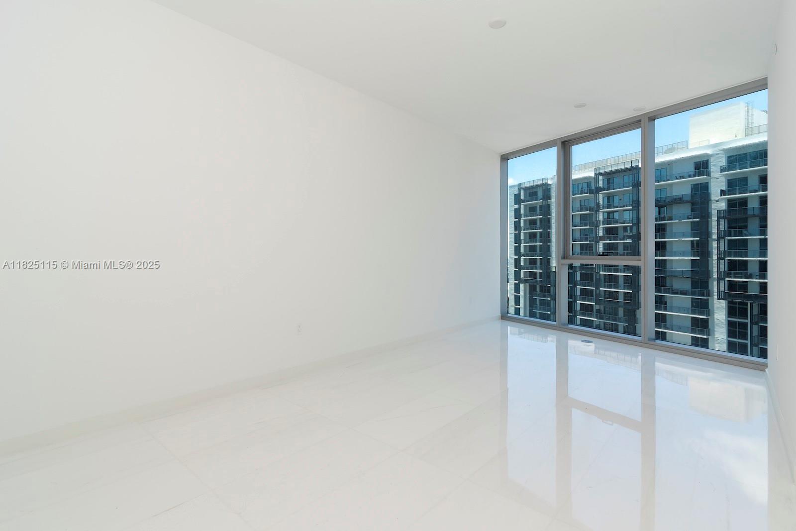 300 Biscayne Blvd Way, Unit 3902 Miami, FL 33131 - Photo 23 of 41