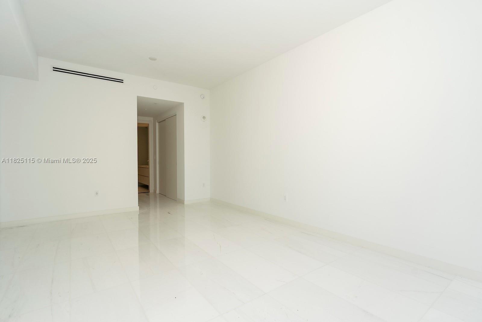300 Biscayne Blvd Way, Unit 3902 Miami, FL 33131 - Photo 26 of 41 a view of an empty room