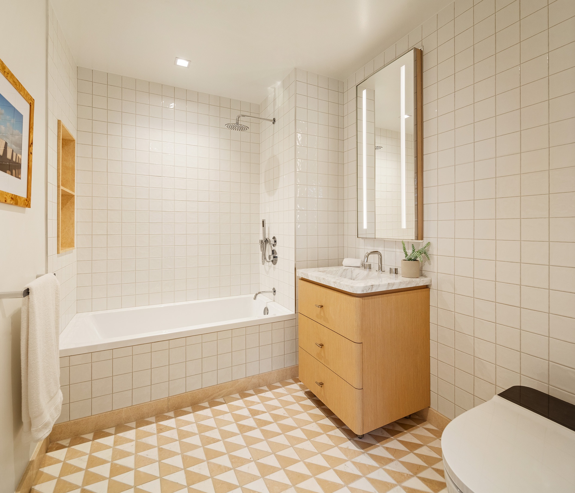 24-01 Queens Plaza North, Unit 1404 Queens, NY 11101 - Photo 9 of 23