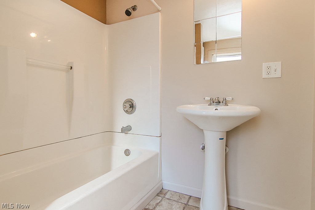 21205 Hansen Road Maple Heights, OH 44137 - Photo 25 of 32 Gallery Image 25