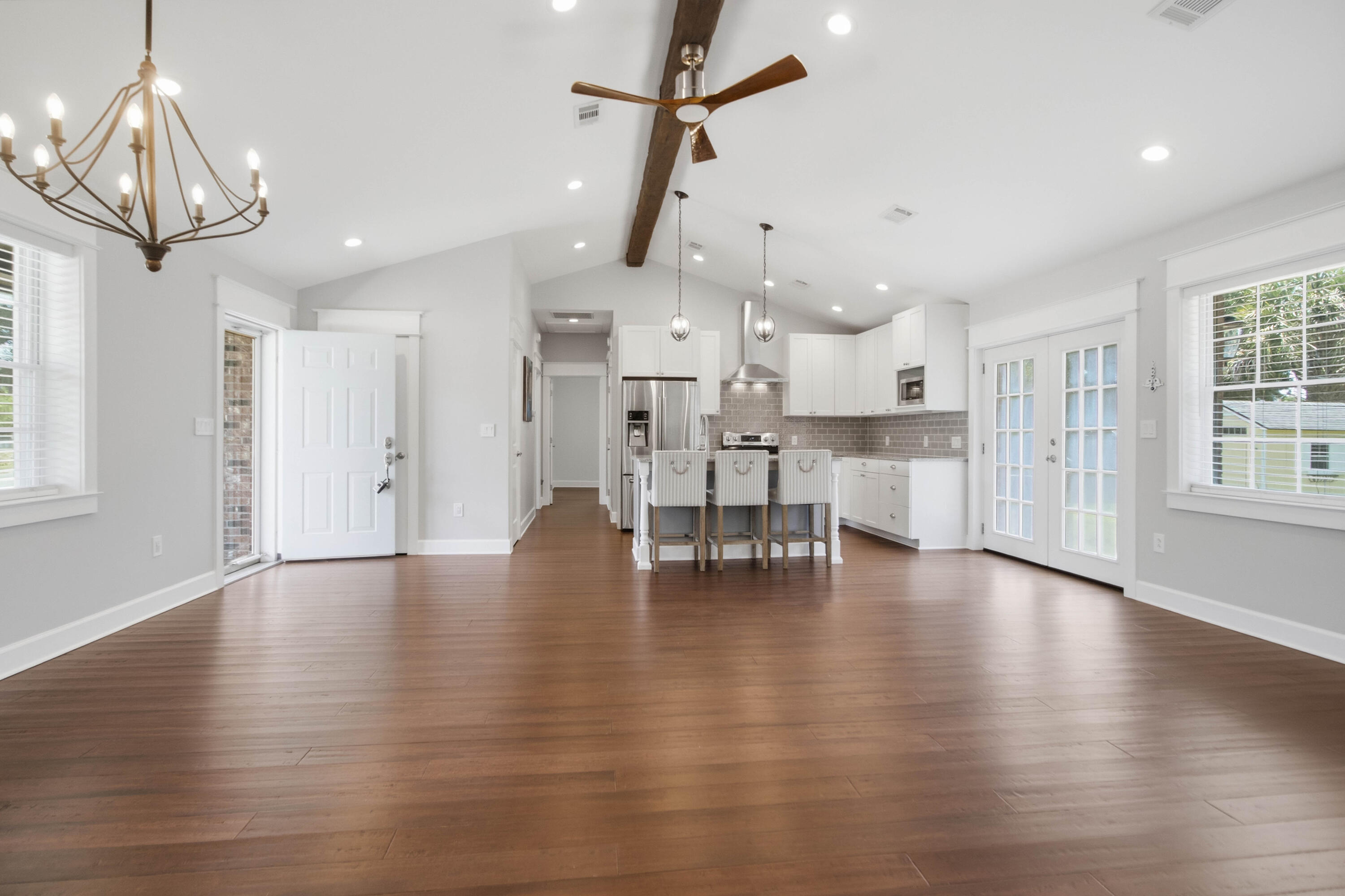1084 Rosemead Road Mount Pleasant, SC 29464 - Photo 12 of 38