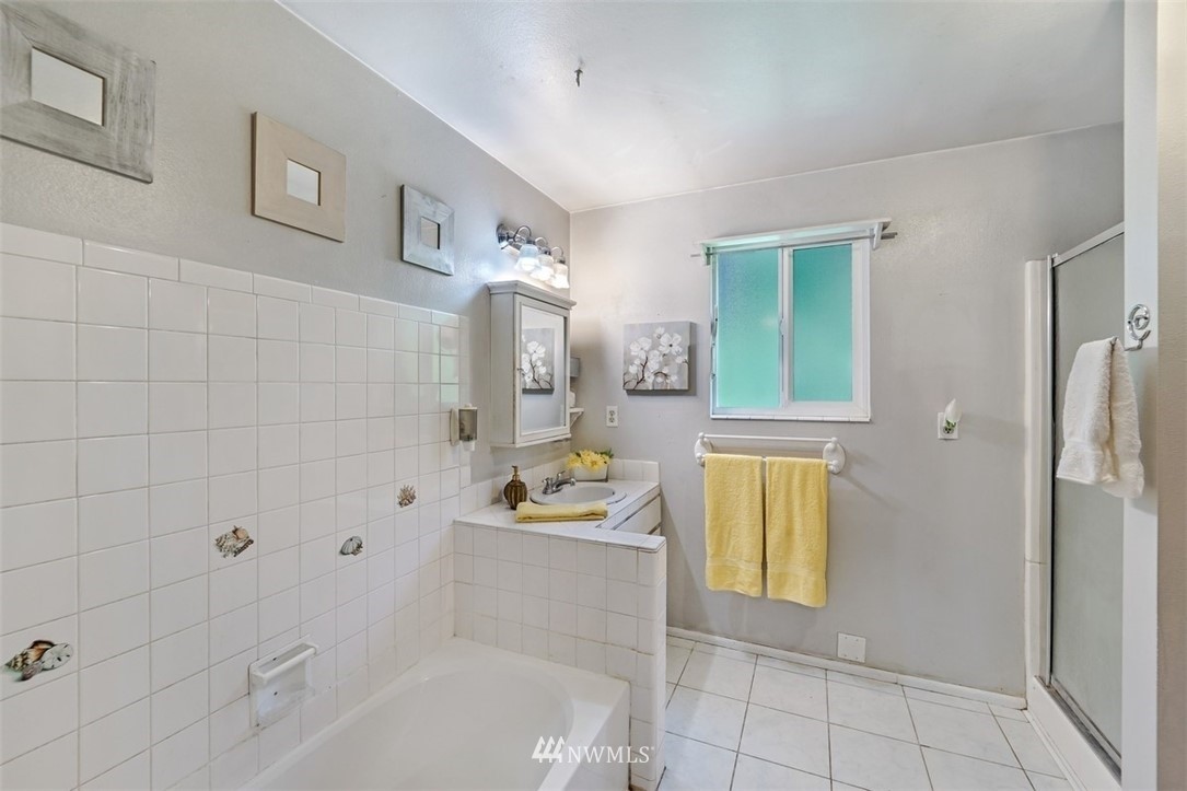 5730 152nd Street Southwest Edmonds, WA 98026 - Photo 13 of 15 Gallery Image 13