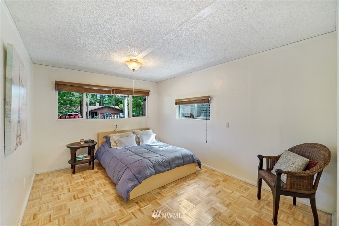 5730 152nd Street Southwest Edmonds, WA 98026 - Photo 8 of 15 Gallery Image 8