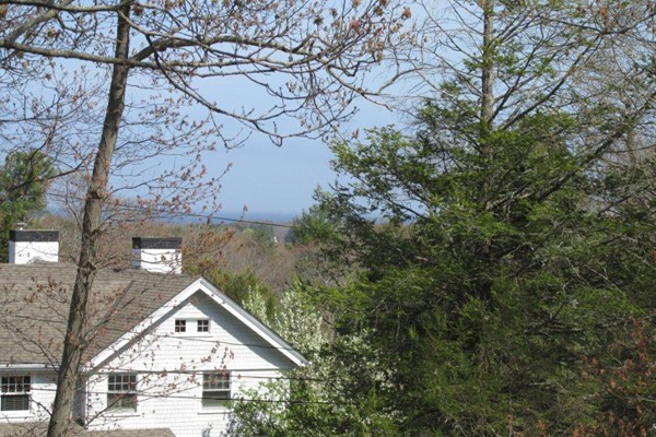 44 Forster Road Manchester, MA 01944 - Photo 5 of 9 Gallery Image 5