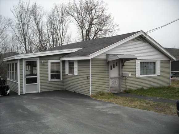 17 Barrows Street Lebanon, NH 03766 - Photo 1 of 1 Gallery Image 1