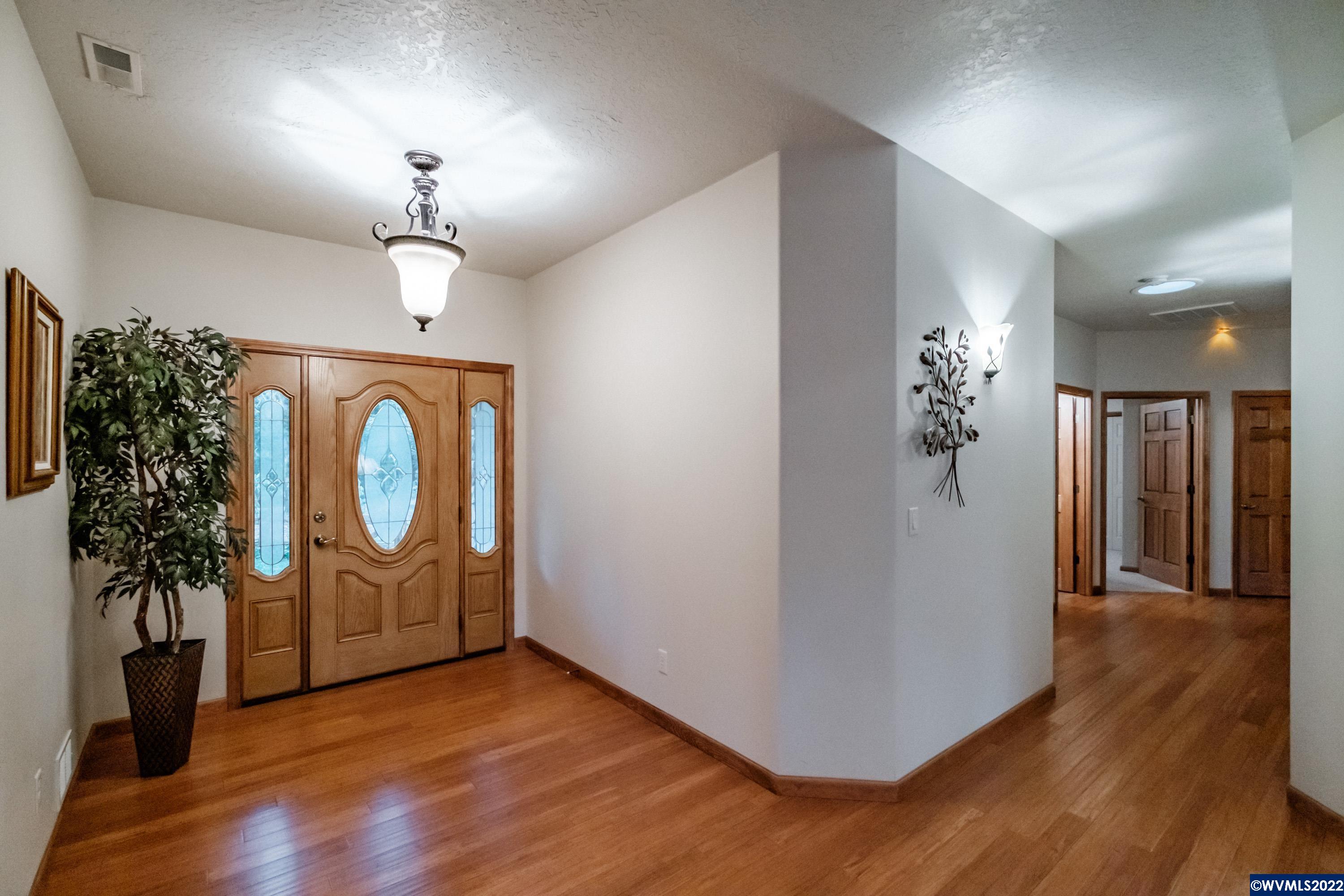 2655 Vista Place Albany, OR 97321 - Photo 2 of 42