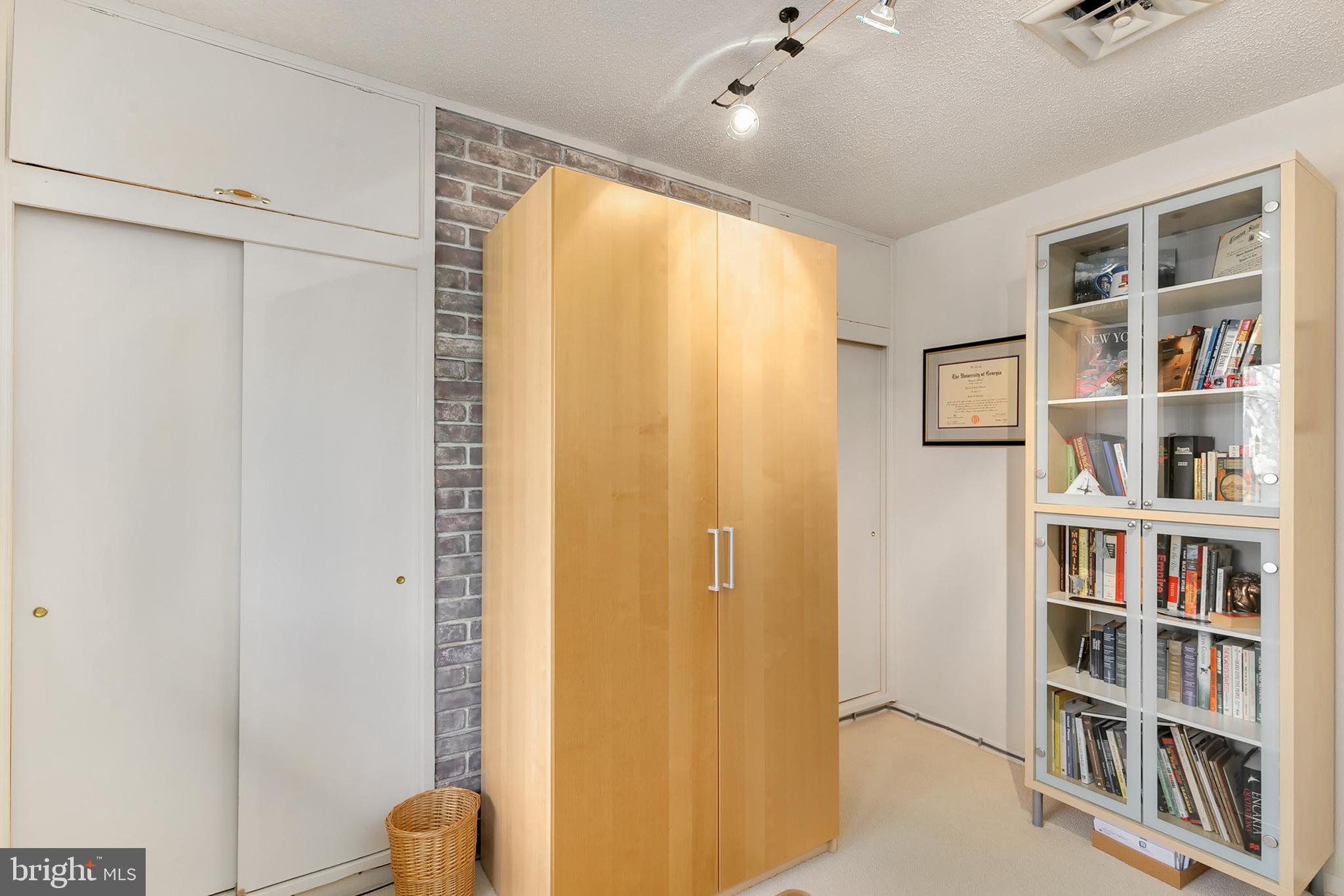 7107 Alger Road Falls Church, VA 22042 - Photo 16 of 43 Gallery Image 16