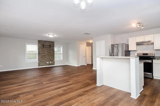 $2,600 | 6516 Rustling Leaves Way, Wilmington, NC 28409