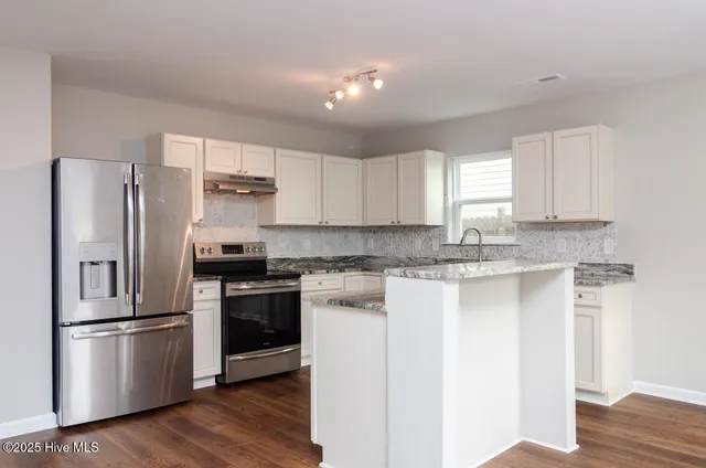 $2,600 | 6516 Rustling Leaves Way, Wilmington, NC 28409