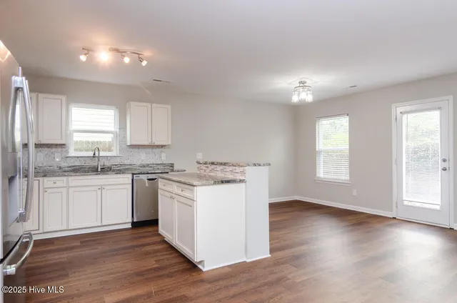 $2,600 | 6516 Rustling Leaves Way, Wilmington, NC 28409