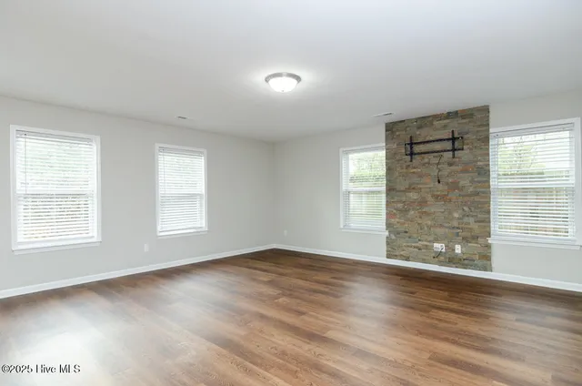 $2,600 | 6516 Rustling Leaves Way, Wilmington, NC 28409