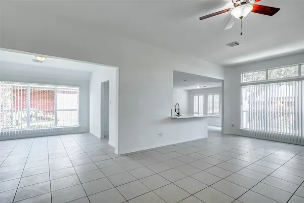 $2,100 | 15806 Land View Drive, Houston, TX 77073