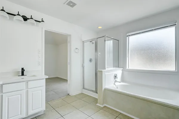 $2,100 | 15806 Land View Drive, Houston, TX 77073