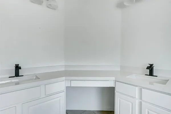 $2,100 | 15806 Land View Drive, Houston, TX 77073