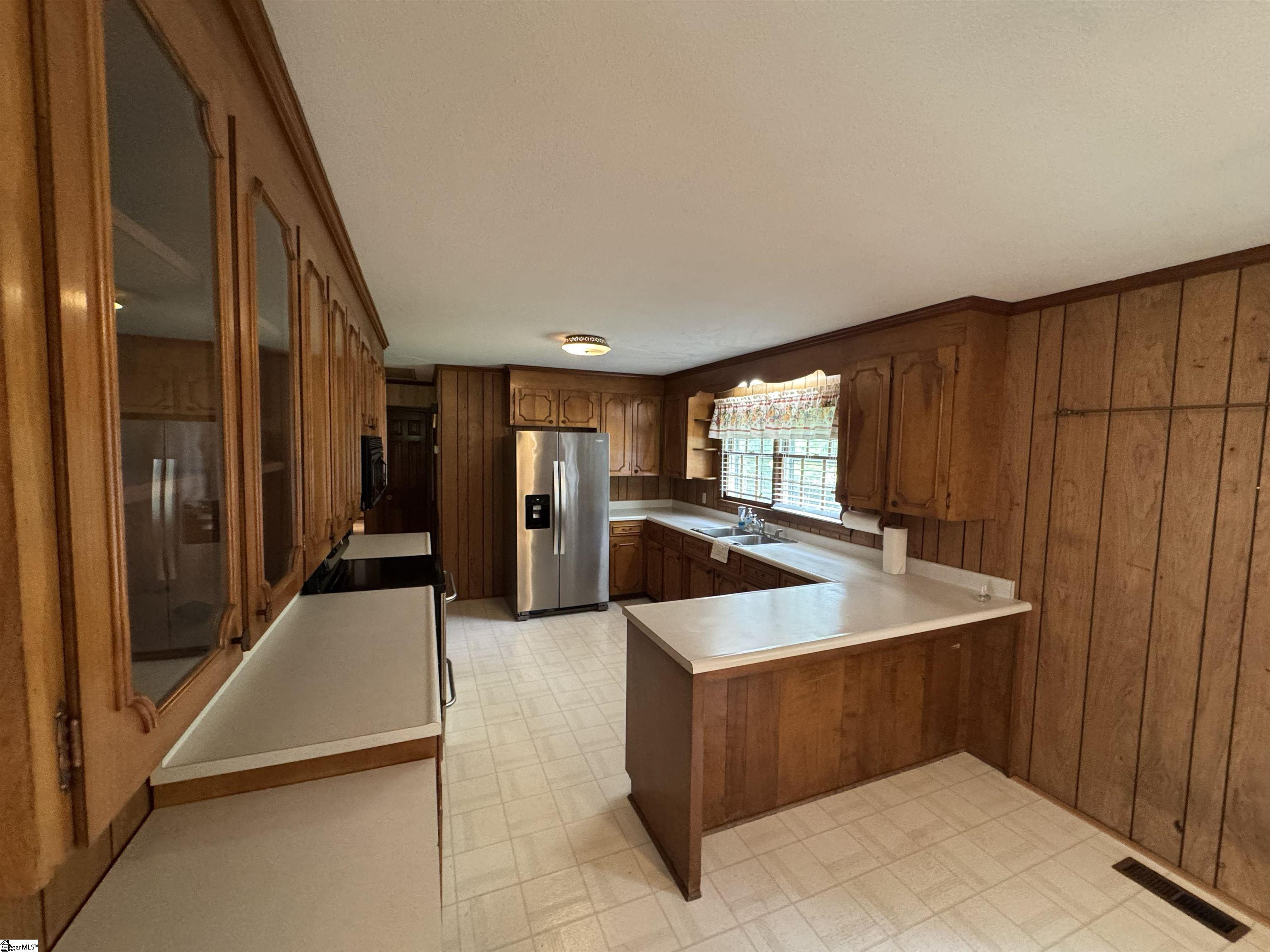 701 North Rutherford Road Greer, SC 29651 - Photo 3 of 27
