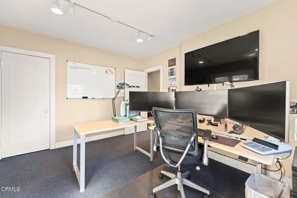 $1,695,000 | 570 Poli Street, Ventura, CA 93001