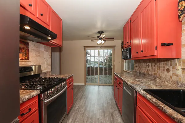 $329,000 | 3345 Oakwood Place, Redding, CA 96001
