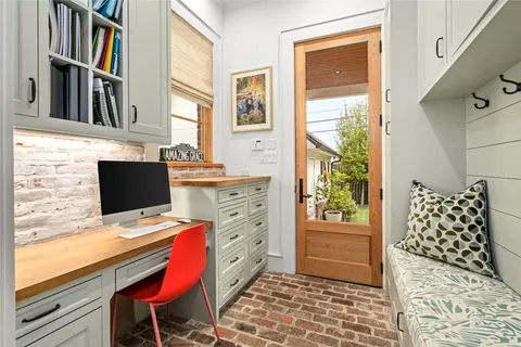 $2,300,000 | 3758 Drummond Street, Houston, TX 77025