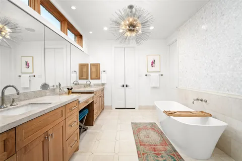 $2,300,000 | 3758 Drummond Street, Houston, TX 77025