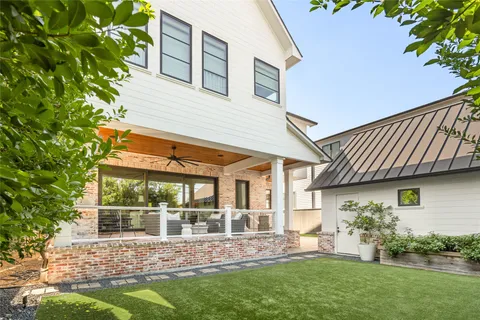 $2,300,000 | 3758 Drummond Street, Houston, TX 77025