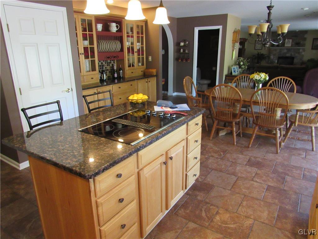 110 Ridgeview Drive Lehighton, PA 18235 - Photo 12 of 49 Gallery Image 12