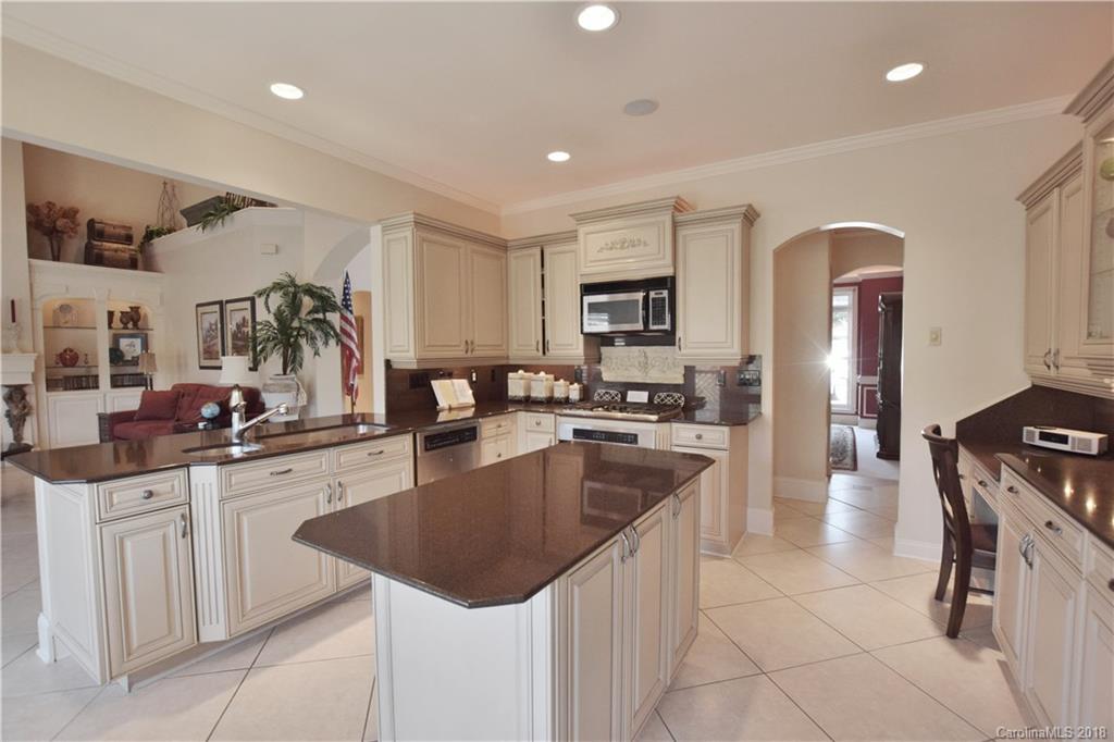 920 Ashford Way Fort Mill, SC 29708 - Photo 8 of 26