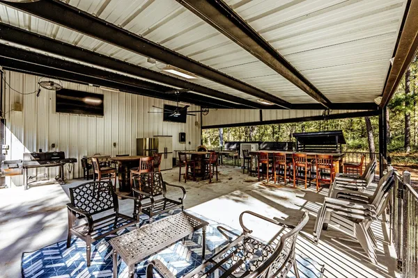 $3,299,000 | 485 Fm 230, Trinity, TX 75862