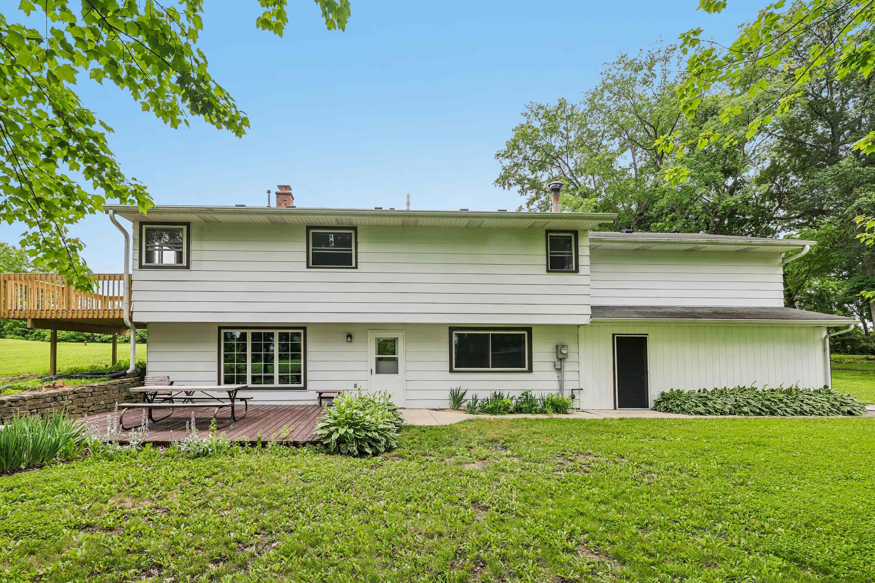 W1152 Fox Columbus, WI 53925 - Photo 30 of 68