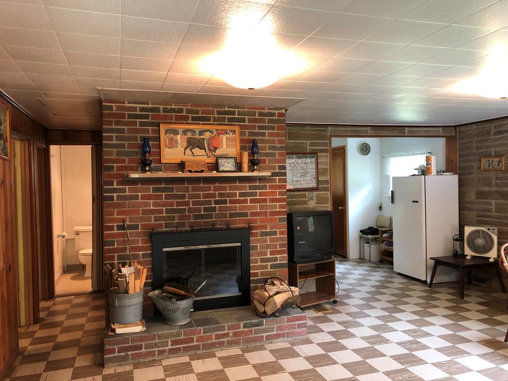 137 Hemlock Road Kennerdell, PA 16374 - Photo 12 of 30 Gallery Image 12