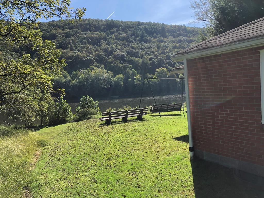 137 Hemlock Road Kennerdell, PA 16374 - Photo 2 of 30 Gallery Image 2