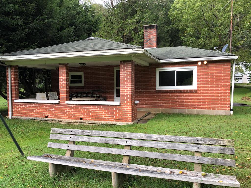 137 Hemlock Road Kennerdell, PA 16374 - Photo 5 of 30 Gallery Image 5