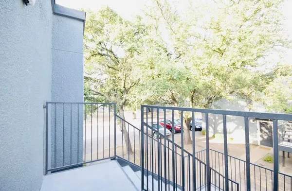 $1,000 | 9696 Walnut Street, Unit 2012, Dallas, TX 75243