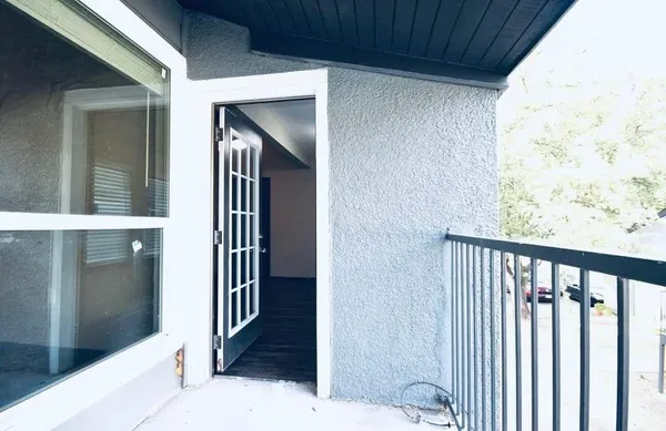 $1,000 | 9696 Walnut Street, Unit 2012, Dallas, TX 75243