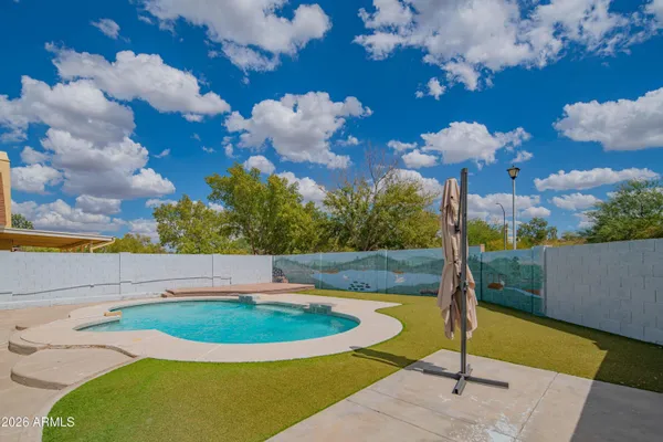 $3,400 | 10615 North 63rd Drive, Glendale, AZ 85304