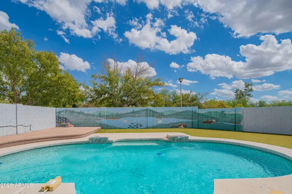 $3,400 | 10615 North 63rd Drive, Glendale, AZ 85304