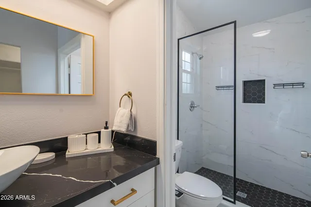 $3,400 | 10615 North 63rd Drive, Glendale, AZ 85304