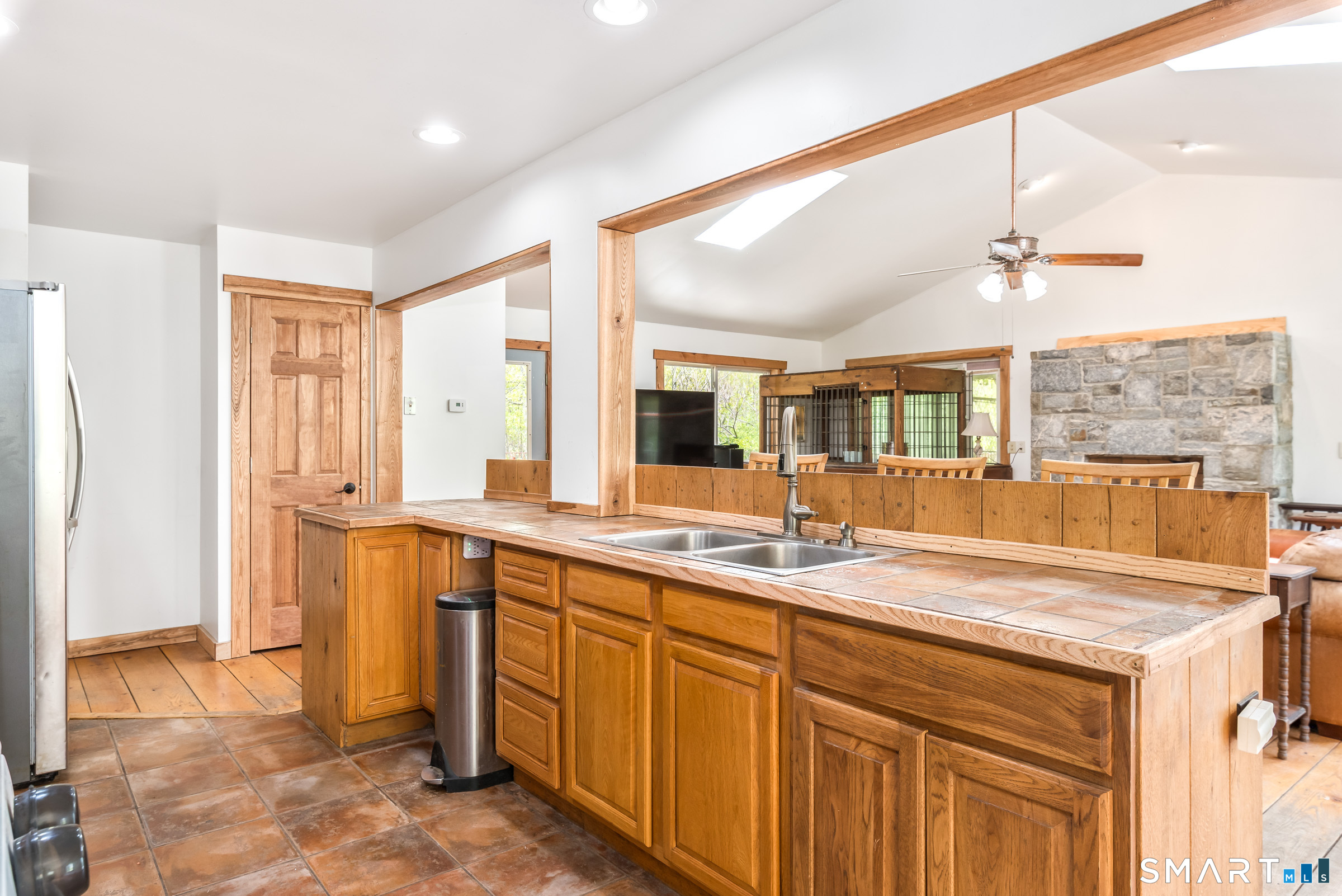 254 Beaver Hill Road Windham, CT 06256 - Photo 8 of 39
