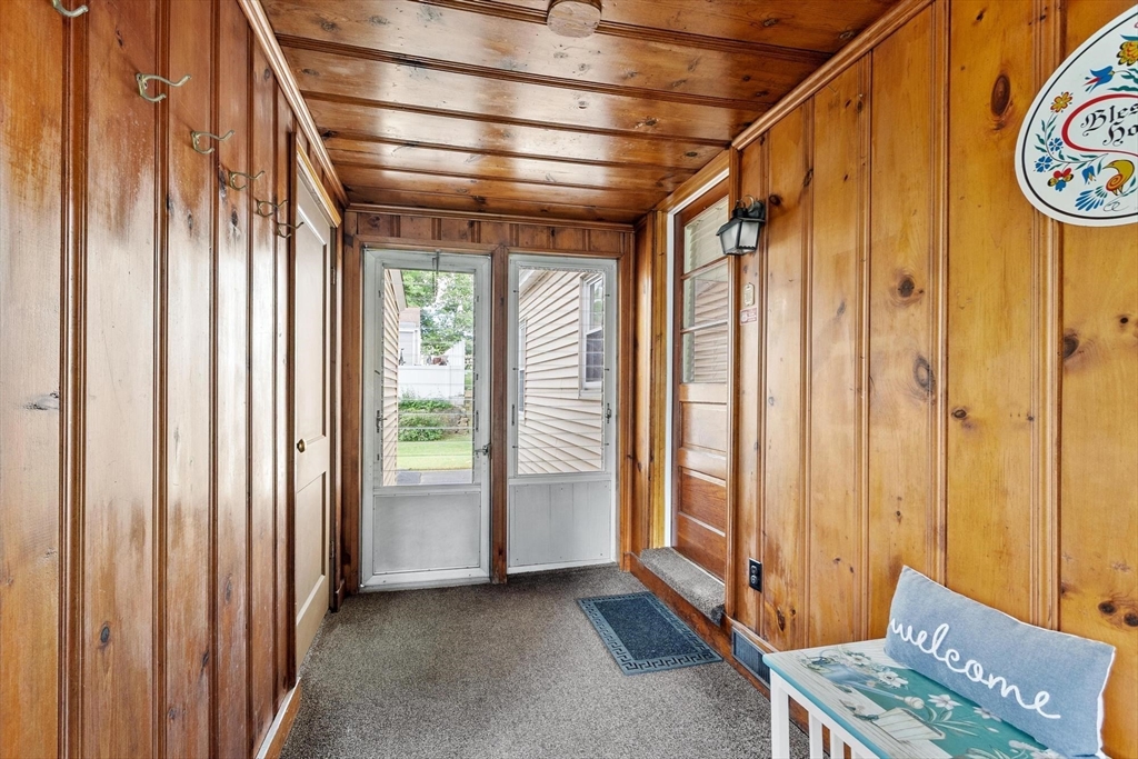 48 Chickering Street Lawrence, MA 01843 - Photo 23 of 38