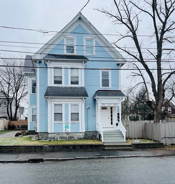 339 Lincoln Street Lowell, MA 01852 - Photo 1 of 19
