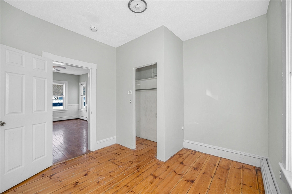 339 Lincoln Street Lowell, MA 01852 - Photo 11 of 19