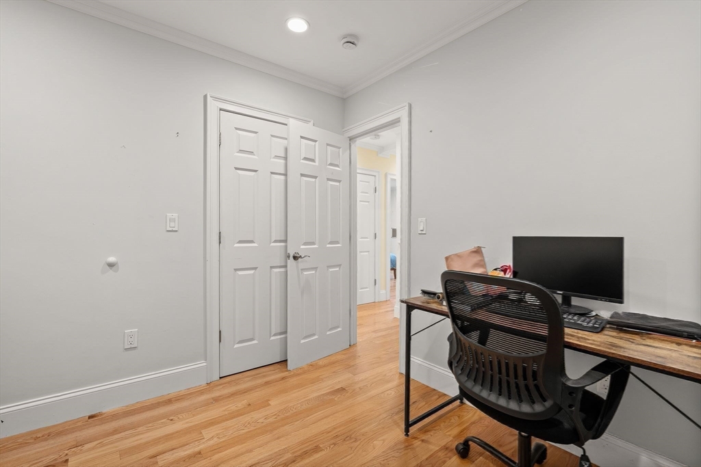 37-39 Beaconsfield Road Brookline, MA 02445 - Photo 34 of 38 Gallery Image 34