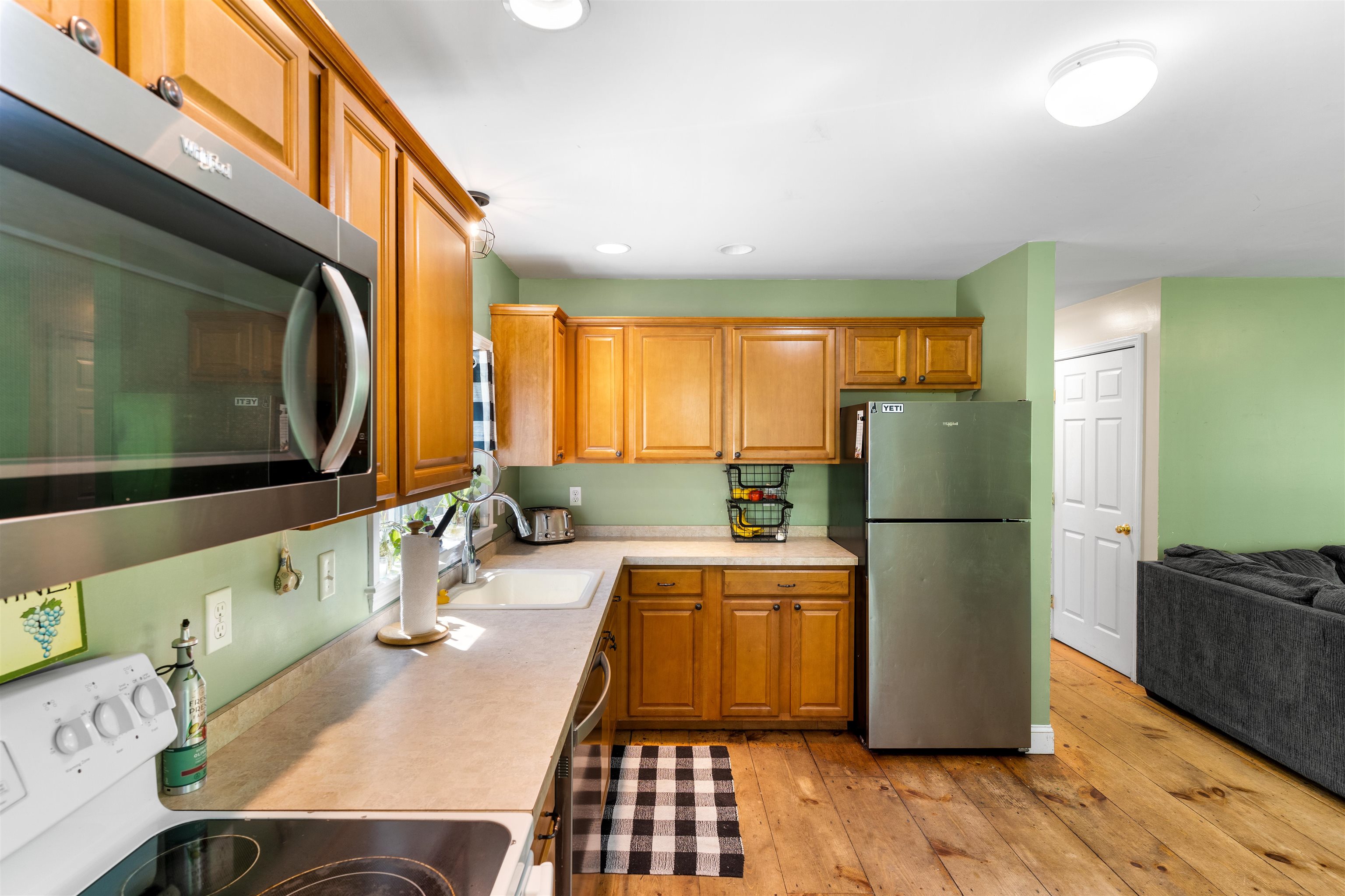39 Branch Road Weare, NH 03281 - Photo 14 of 36