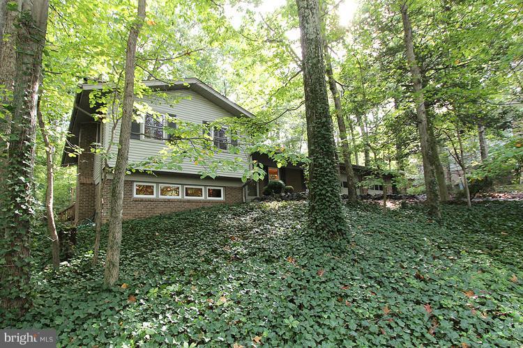 2515 Pegasus Lane Reston, VA 20191 - Photo 1 of 30 Exterior (Front)