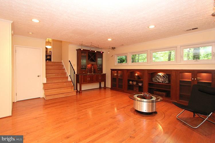 2515 Pegasus Lane Reston, VA 20191 - Photo 21 of 30 Family Room