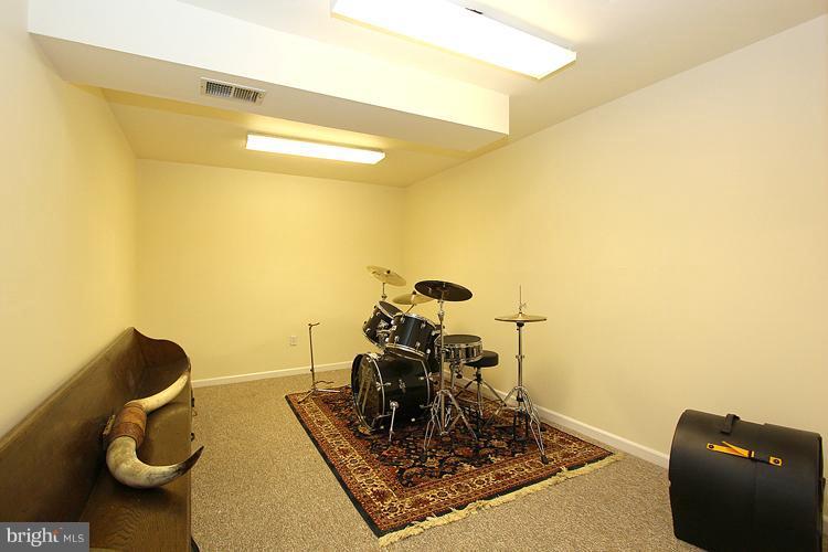 2515 Pegasus Lane Reston, VA 20191 - Photo 25 of 30 Basement