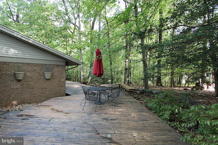 2515 Pegasus Lane Reston, VA 20191 - Photo 28 of 30 Exterior (Rear)